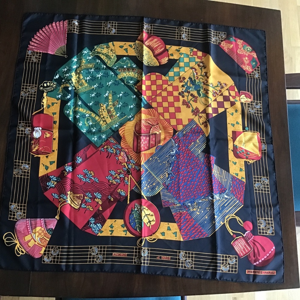 HERMES Kimonos et Inros Anne Faivre Black 90 Silk Scarf Asian Japanese RARE‎ - Picture 1 of 8